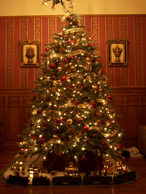 Victorian Christmas Tree