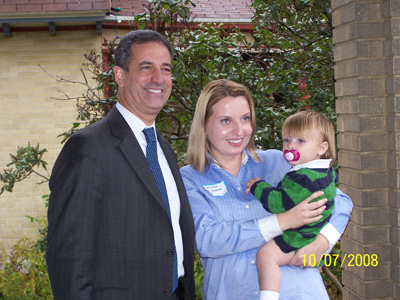Russ Feingold at the Porter Home with Marlena and Natalie Cavanaugh